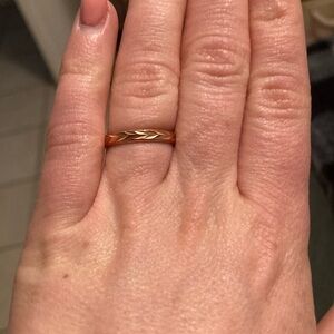 Elegant Copper Women's Ring